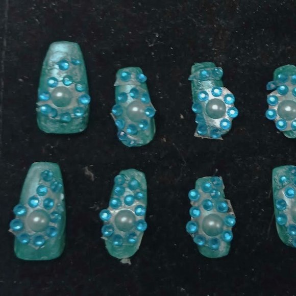 Custom Gel Press on Nails Handmade 10 pc set LONG Full Bling Gemstone TEAL - Picture 1 of 2